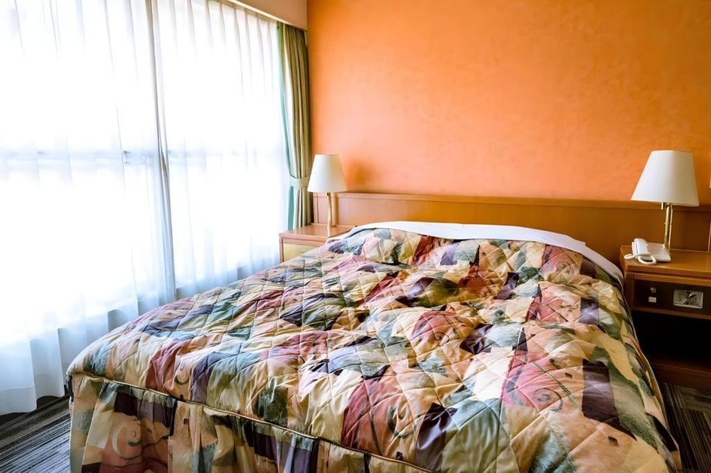 Kokura Recent Hotel Kitakyūshū Exteriör bild